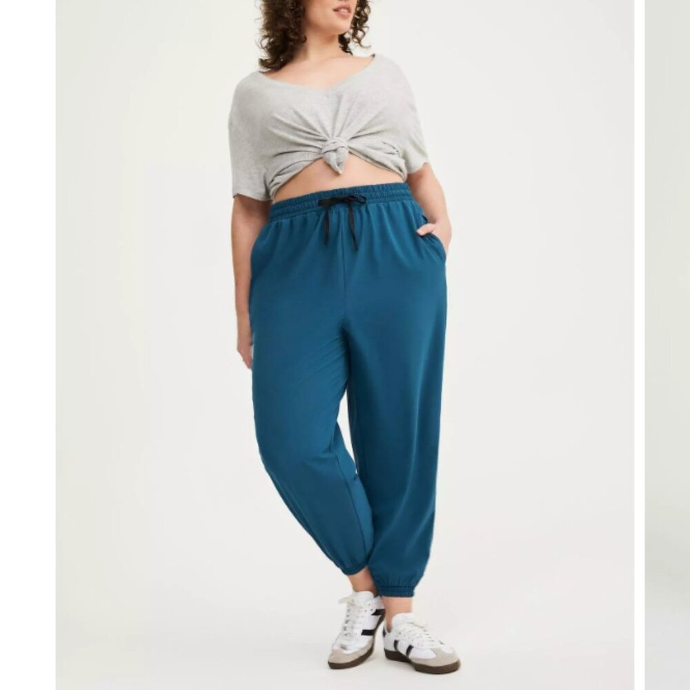 New Torrid Joggers size 4X Blue Stretch Woven Active Comfy‎ Casual Travel